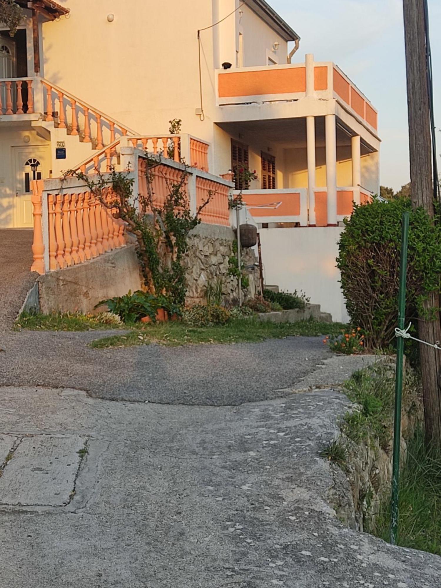 Apartment Stanka-Rab Kampor Ngoại thất bức ảnh